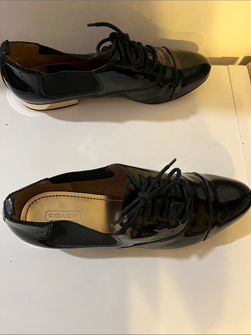COACH BLACK PATENT LEATHER LACE-UP OXFORD SHOES DIZE 8.5